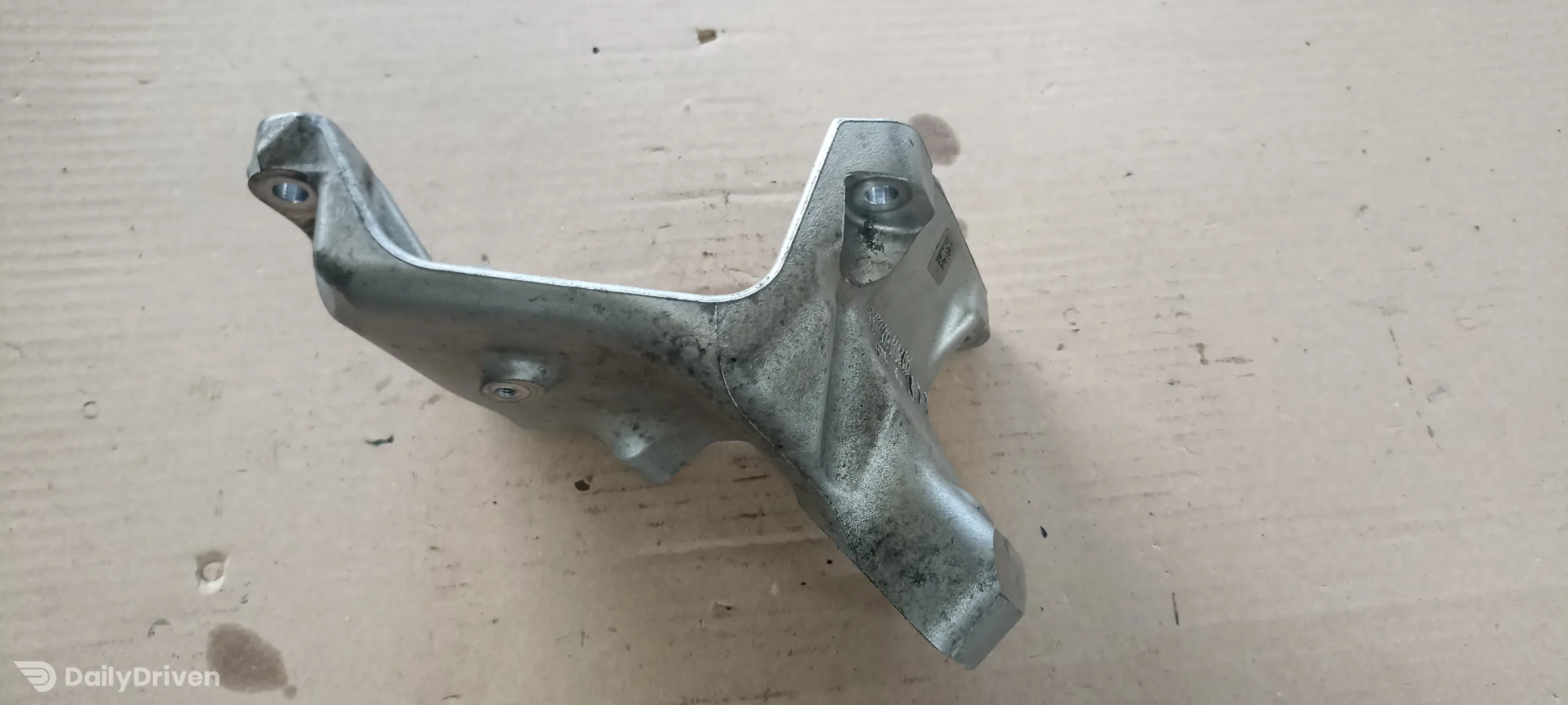 Suport motor stanga Mercedes C63 AMG, 4.0 benzina, A1772230104