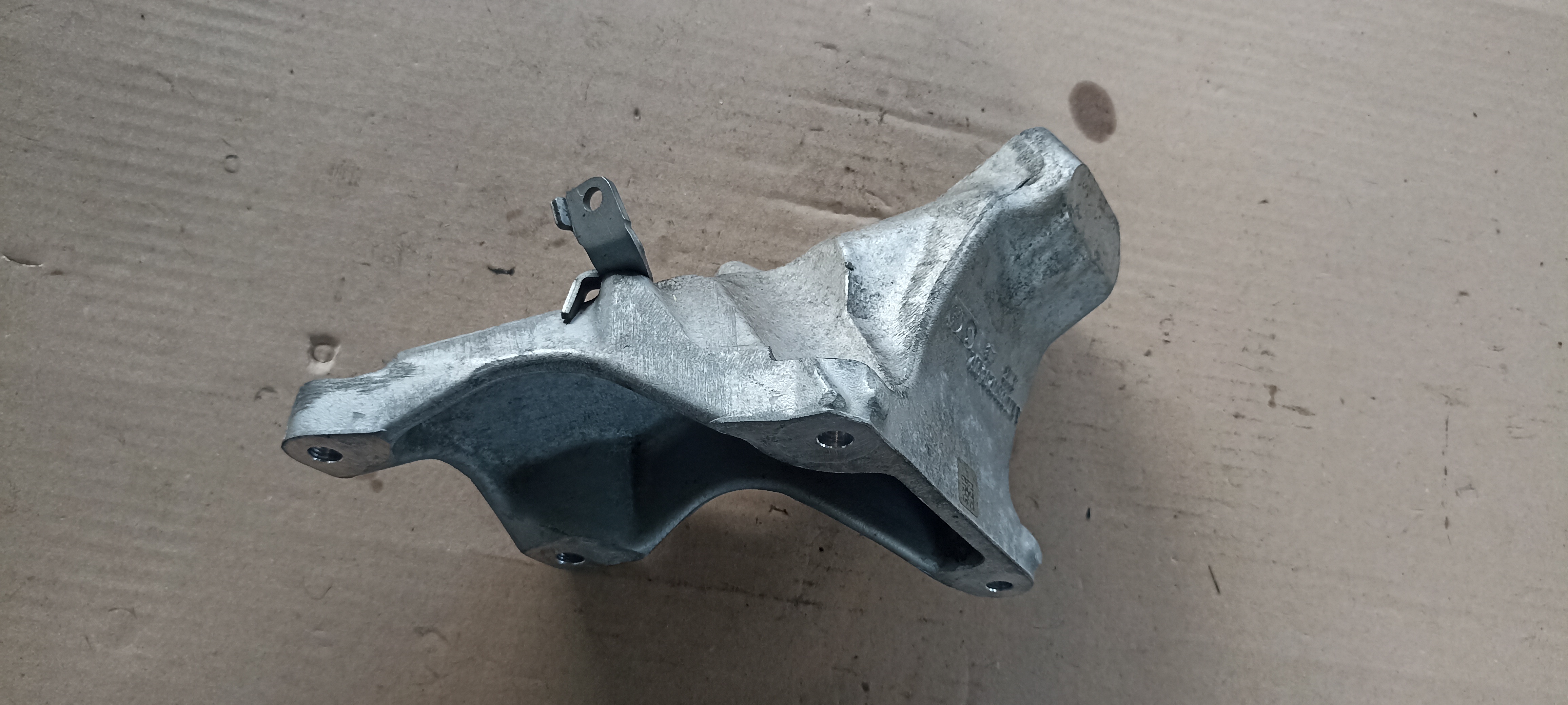 Suport motor dreapta Mercedes C-Class W205, 4.0 V8, A1772230204