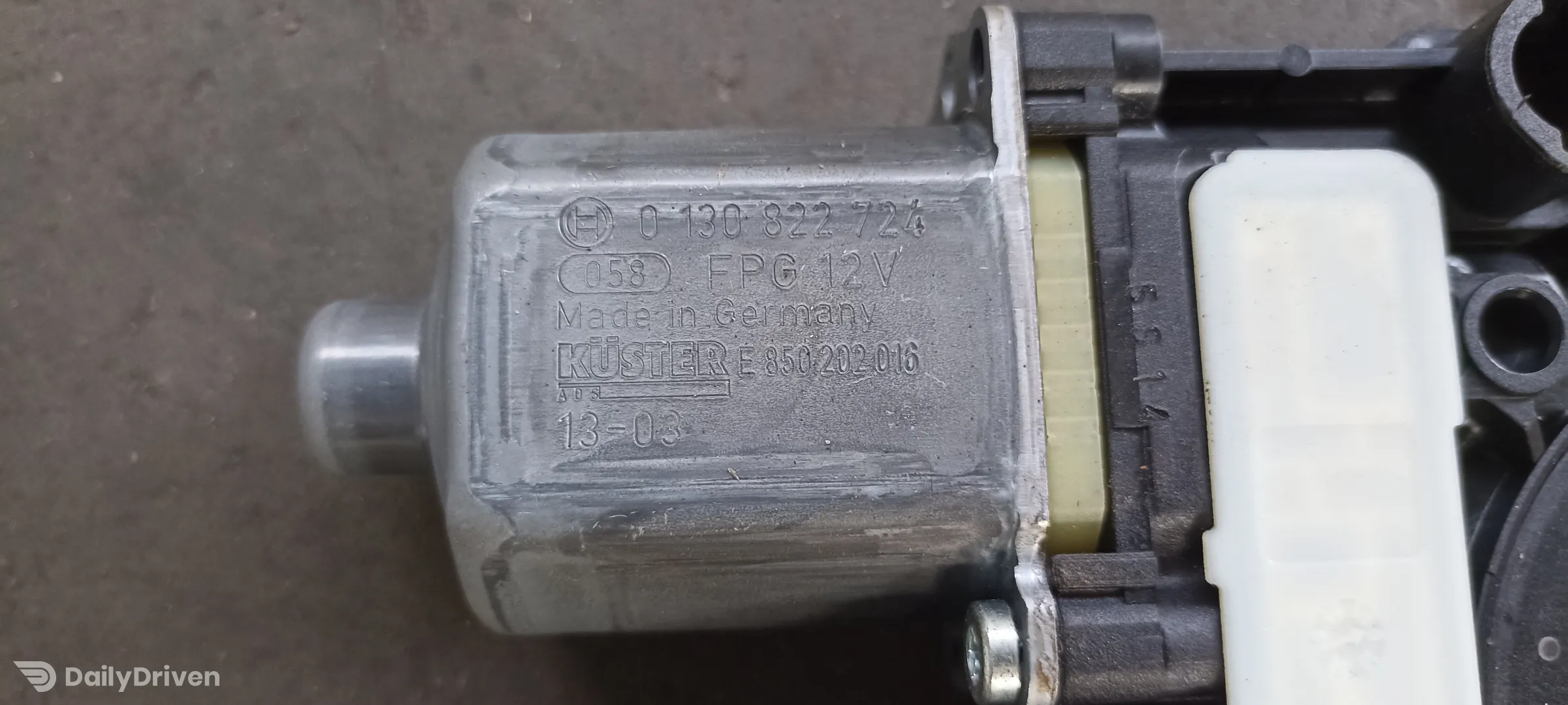 Motoras macara usa dreapta spate Seat Leon, 5Q0959812A