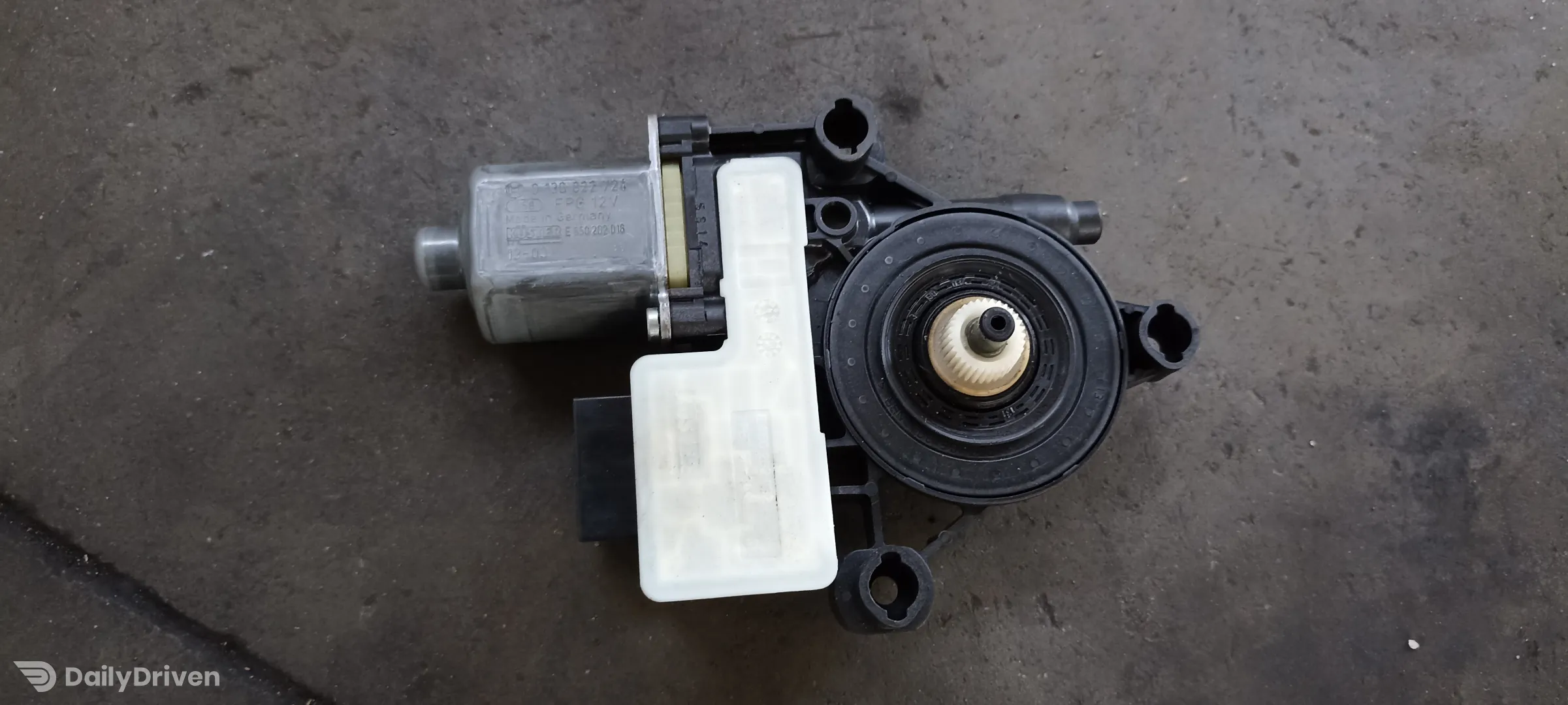 Motoras macara usa dreapta spate Seat Leon, 5Q0959812A