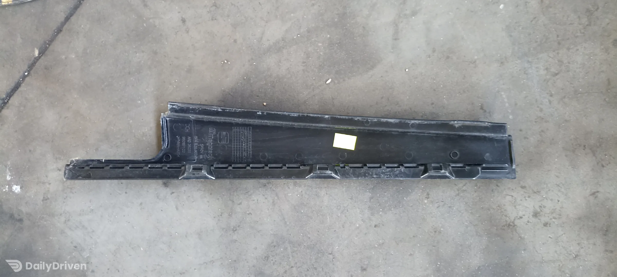 Trim ornament exterior usa dreapta spate Seat Leon, 5F4839902Q