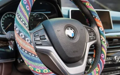 Husă de volan - avantaje, dezavantaje și când merită să o folosești