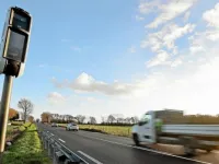 300 de radare fixe vor trimite amenzile direct acasa