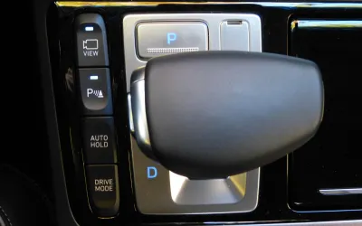 Ce se întâmplă cu cutia automată dacă o pui în Neutru în timpul mersului