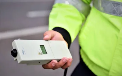 Etilotestul: cum funcționează aparatul care detectează alcoolemia la volan
