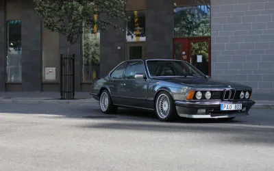 BMW Rechin: Istoria legendarului M635CSi din anii '80