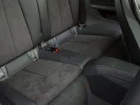 Piele alcantara: ghid complet despre material, avantaje și costuri de montare