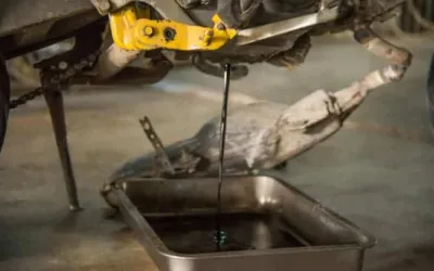 Resirkulering av brukt motorolje: en komplett guide for bilførere som bytter oljen selv