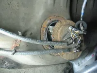 Voici pourquoi la voiture n'affiche plus correctement le niveau de carburant.