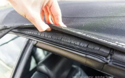 Cum să cureți și să restaurezi garniturile de cauciuc de la geamurile mașinii