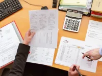 Se apropie si Euroins de faliment?