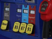 In Ungaria s-a impus o limita la pompa: maxim 50 de litri de carburant pe zi