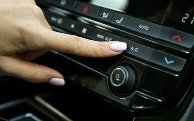 Oprirea aerului condiționat economisește combustibil?