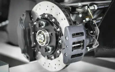 Cum să repari un etrier de frână blocat - ghid complet pentru mecanici