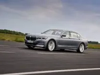 BMW Seria 7 730d parcurge 1600 km cu un singur plin de motorină
