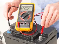 Cómo verificar la batería de un coche: guía completa de diagnóstico