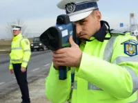 Seful de la Permise auto a depasit viteza si a ramas fara carnet de conducere