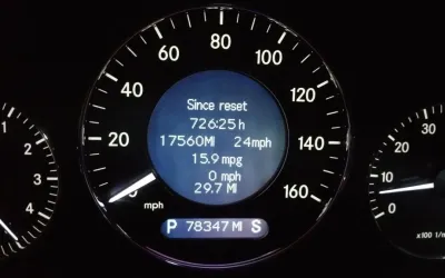 Cosa significa l'economia del carburante e come viene calcolata?