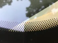 Que représentent vraiment les points noirs sur le pare-brise ?