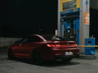 De ce nu poți turna motorină în rezervorul unei mașini pe benzină, dar invers este posibil