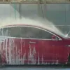 Este sigur să speli mașina electrică la spălătorie? Răspunsul producătorilor auto
