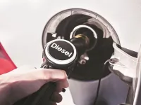 Guida un'auto diesel? Preparati per nuovi aumenti del prezzo del diesel!