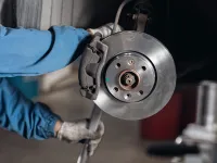 Ghid complet pentru înlocuirea plăcuțelor de frână