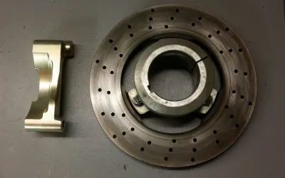 Discuri de frână la mâna a doua: ghid complet pentru achiziția sigură