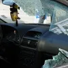 Cum să acoperi un geam de mașină spart - Ghid complet și metode eficiente