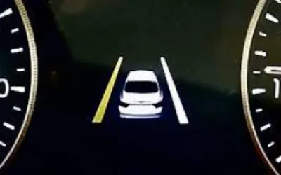 Lane Keeping Assist and Lane Departure Warning: Differences and How They Work