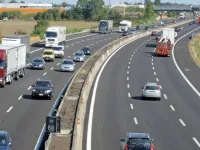 În ce situații ai dreptul să folosești banda de urgență pe autostradă