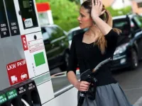 Lavt oktantal i benzin: Virkninger på din bils motor