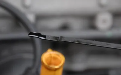 Cum să menții uleiul de motor la parametri optimi: ghid complet pentru longevitatea motorului