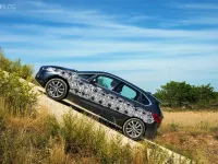 6 Gründe, warum Ihr Auto Schwierigkeiten hat, einen Hang hinaufzufahren