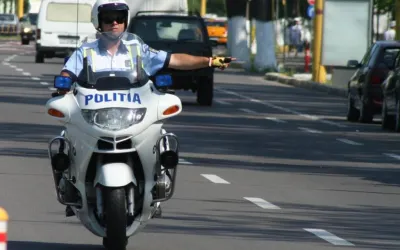 Au motocicletele de poliție radar? Tot ce trebuie să știi despre echipamentul poliției rutiere