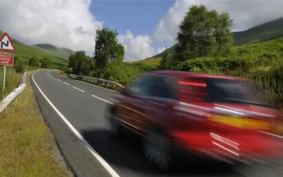 Cum afectează condusul cu viteză ridicată starea tehnică a mașinii tale