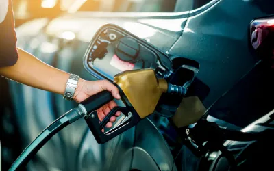 Schema de compensare carburant cu 50 de bani pe litru - prelungirea peste septembrie 2022