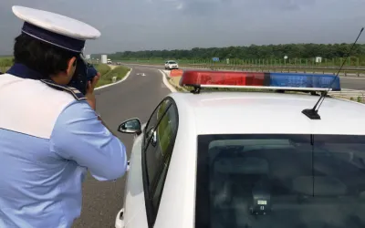 In judetul Buzau, un minor de doar 16 ani conducea cu 135 de km/h!