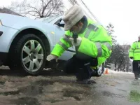 Van-e határidő, amely kötelezi a járművezetőket téli gumik felszerelésére?