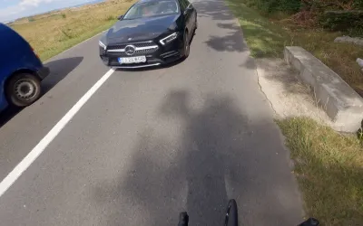 Cum a scapat de retinerea permisului dupa ce a depasit pe linie continua?