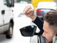 Practica neunitara in ceea ce priveste sentintele instantelor judecatoresti, cu privire la cazuri de conducere agresiva pe drumurile publice