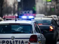 Agent de vanzari sanctionat cu suspendarea permisului de conducere acum 3 luni, depistat in trafic conducand autoturismul de serviciu