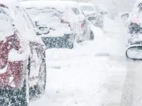 So fahren Sie sicher während eines Schneesturms
