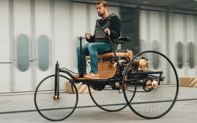 Care a fost prima masina din lume si cu carburant functiona?