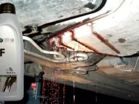 Jakie są zagrożenia dla samochodu, jeśli olej w skrzyni biegów nie zostanie wymieniony?