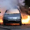 ¿Puede un coche incendiarse tras un choque? causas y medidas de prevención