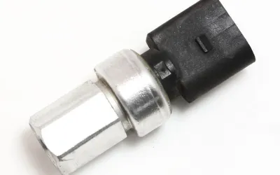 AC pressure sensor: failure symptoms and replacement cost