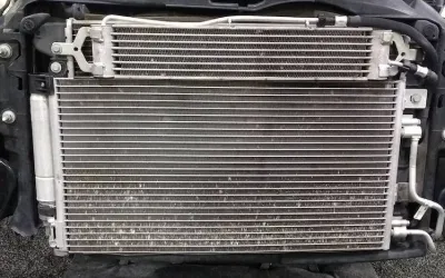 Spalarea radiatorului auto: ghid complet pentru intretinerea sistemului de racire