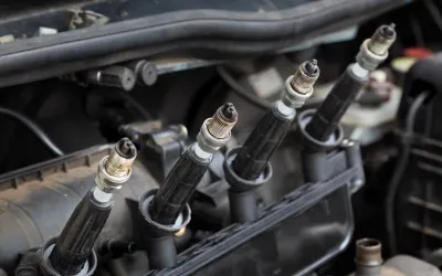 What is a spark plug and how it works: symptoms, faults, maintenance tips
