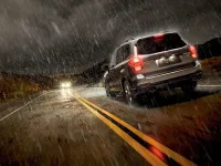 Cum să îți protejezi mașina în zilele ploioase - ghid complet pentru întreținere